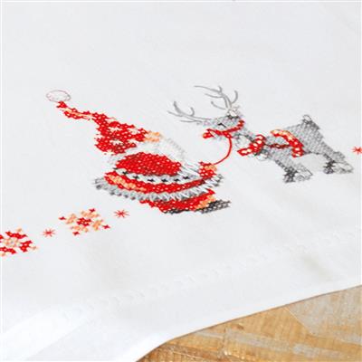 Christmas Elves Tablecloth Kit