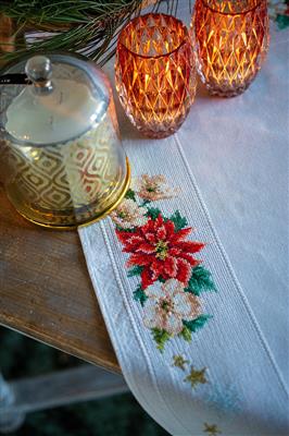 Christmas Flowers Tablecloth Kit